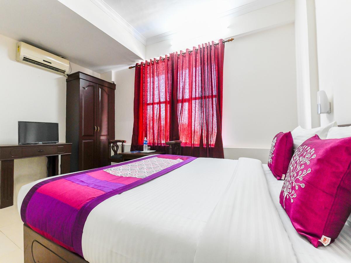 Oyo 11309 Hotel Green Land Residency Kochi Zewnętrze zdjęcie